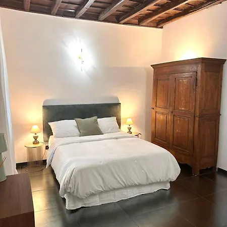 Apartamento Elegant In Rome's Historic Center *